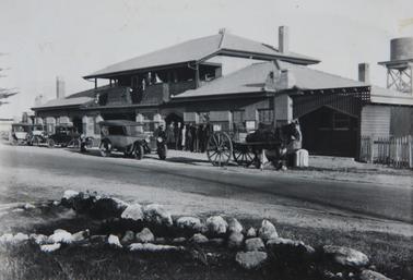 Rye Hotel from west - 1940s