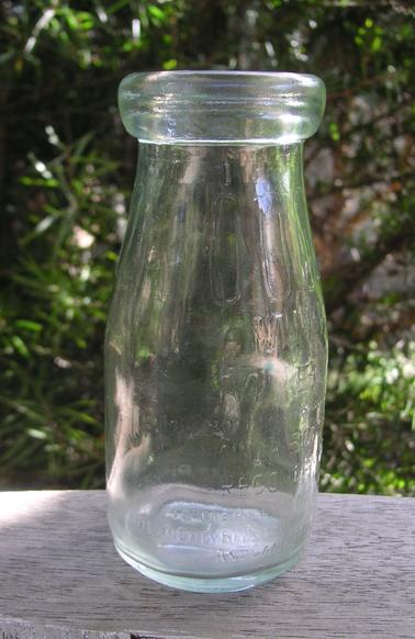 Imperial half-pint (10 fluid oz) milk bottle 