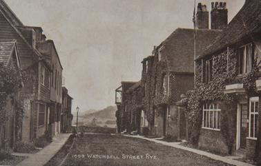 Fold out colour letter postcard 4 photos of Rye (Sussex) letter dated 14 May 1929