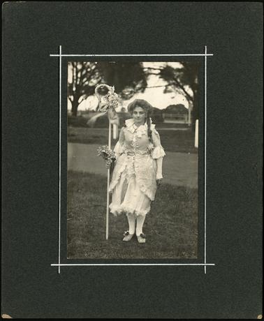 The image is of Grace Stone dressed as 'Bo Peep' c1905