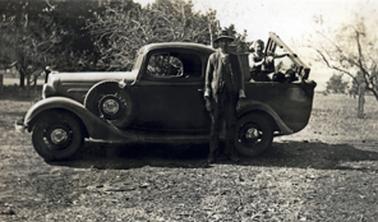 Herb Downward and Harry (Herb’s son) with utility truck loaded with goods. Herb sold ‘Glengala’ in 1938 and bought a property ‘Maxwellton’ still on the Mornington/Balnarring.